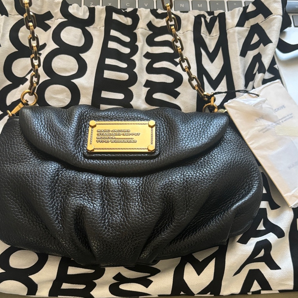 Marc Jacobs Black Leather Shoulder Bag with Gold Chain